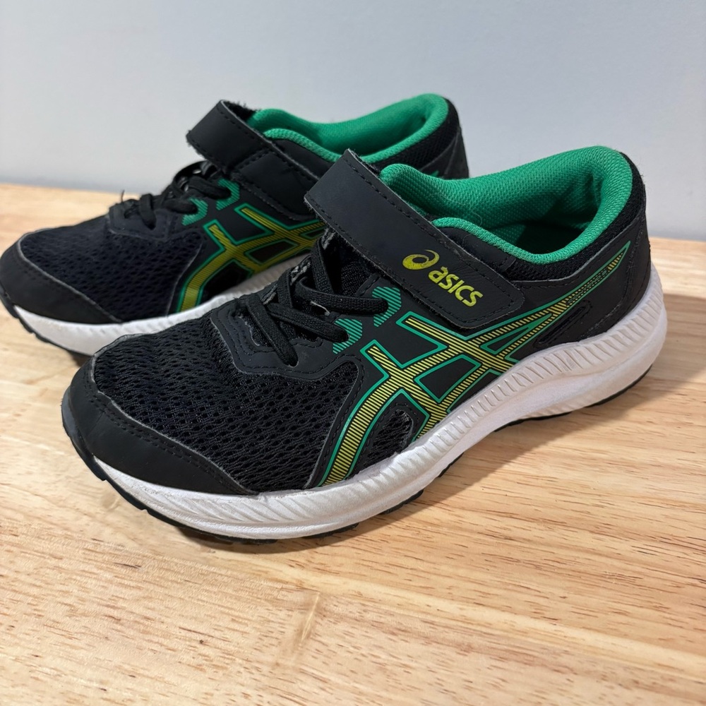 ASICS • Size 1 • RUNNING SHOES - Picture 4 of 8